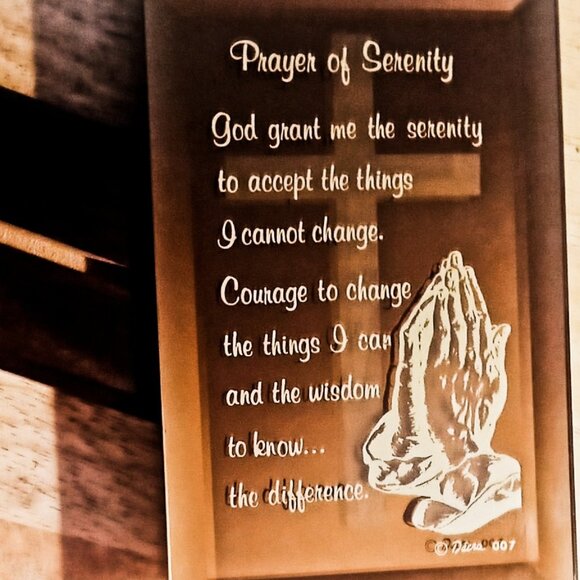 PRAYER of SERENITY Glass Table PLAQUE w/WOOD STAND - Picture 5 of 10
